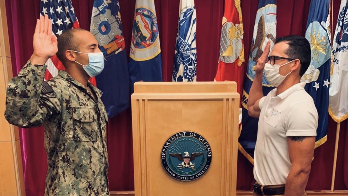 Jorge Chaves Meza takes the Oath of Enlistment to join the U.S. Marine Corps 