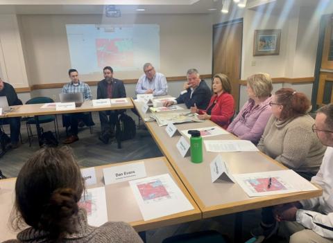 Rep. Craig convenes a rural broadband listening session in Le Center